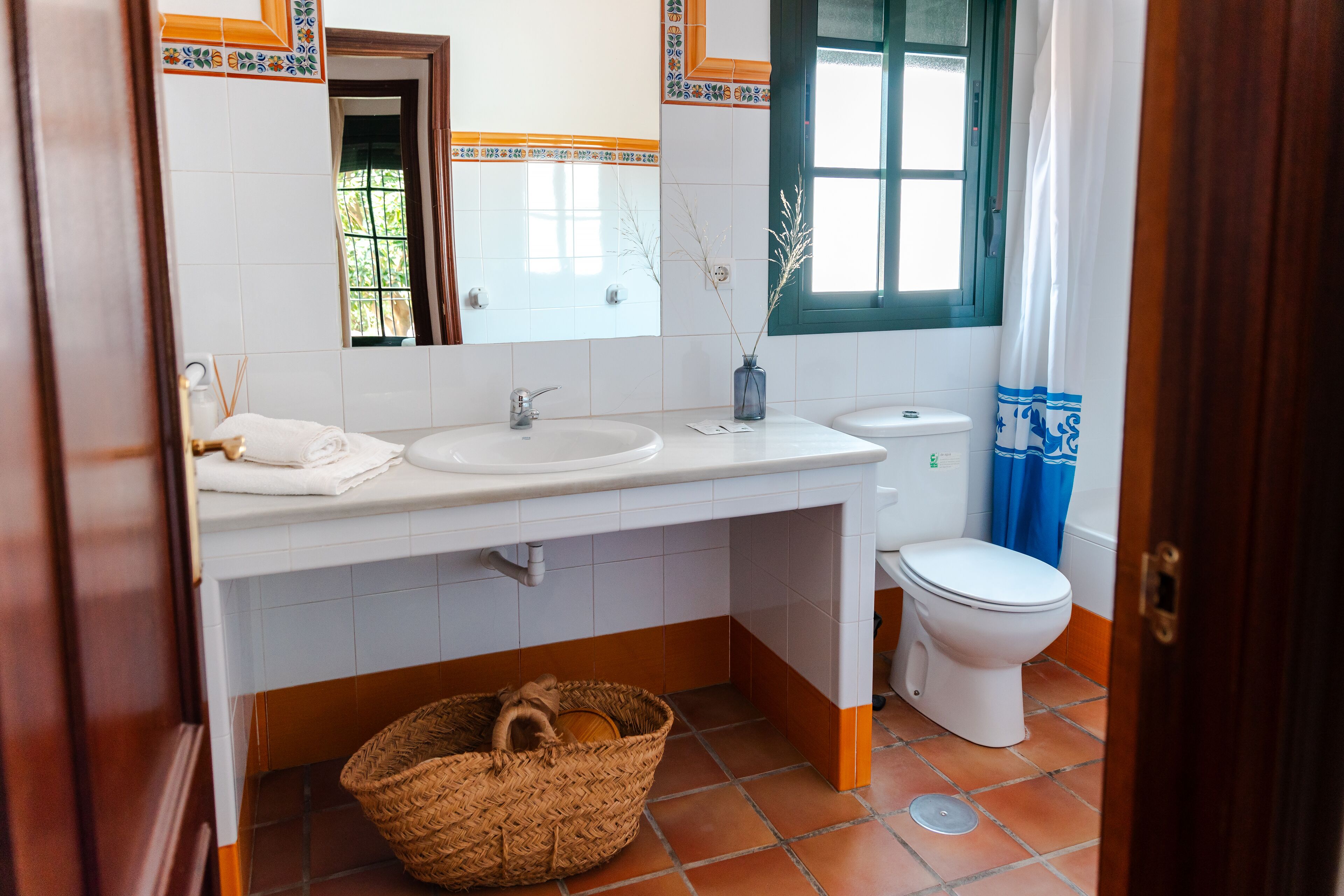 Tomannsrom – standard | Bad | Badekar, håndklær, såpe og sjampo