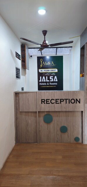Lobby - Hotel Jalsa (Surat)