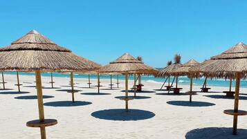 Deluxe Double Room, City View | Frette Italian sheets, premium bedding, minibar, in-room safe