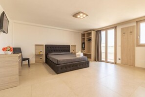 Coffres-forts dans les chambres, chambres insonorisées, Wi-Fi gratuit