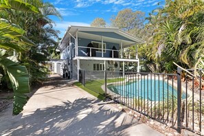 Exterior - The Palms - Beach Retreat with Pool, Garden, BBQ (Toogoom)