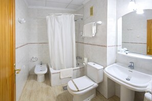 Een douche, een haardroger