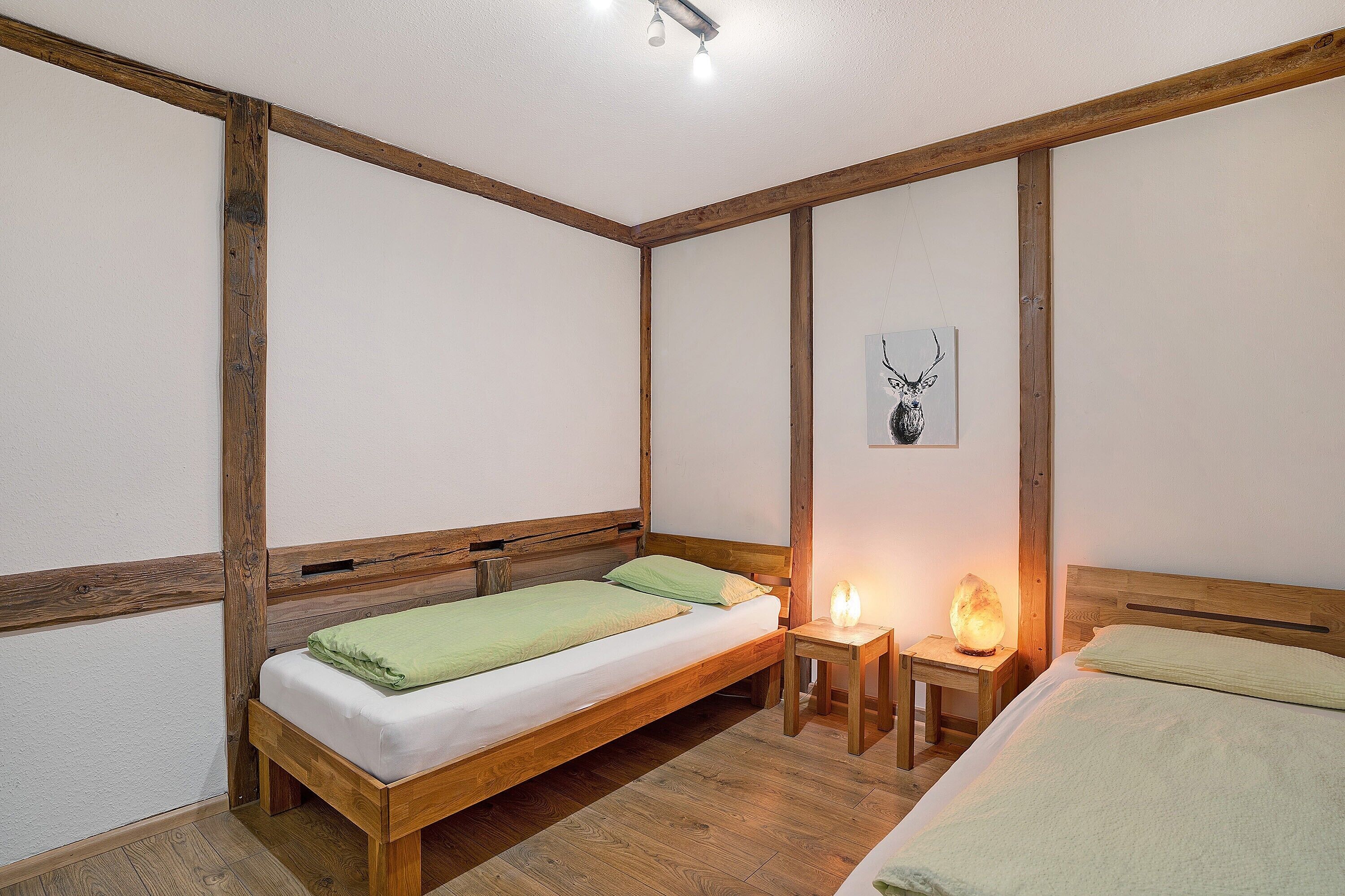 Iron/ironing board, WiFi