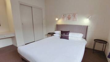 Internet, bed sheets