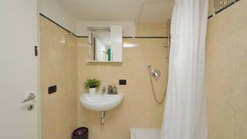 Condo, 2 Bedrooms | Bathroom