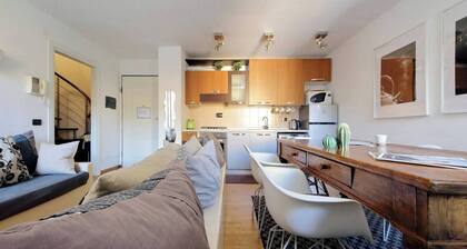 Historic Center Rome Colosseum 2BR 2BA Metro