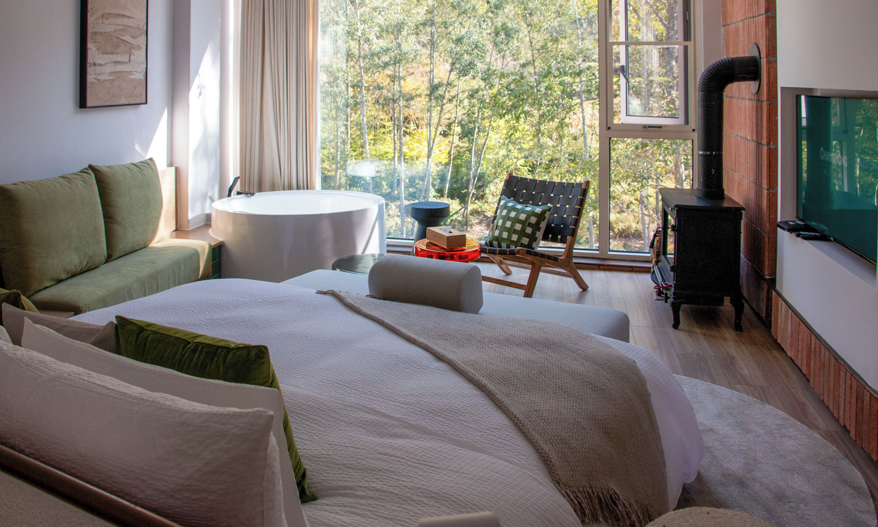 Elite-Suite, Gartenblick | Hochwertige Bettwaren, Daunenbettdecken, Schreibtisch