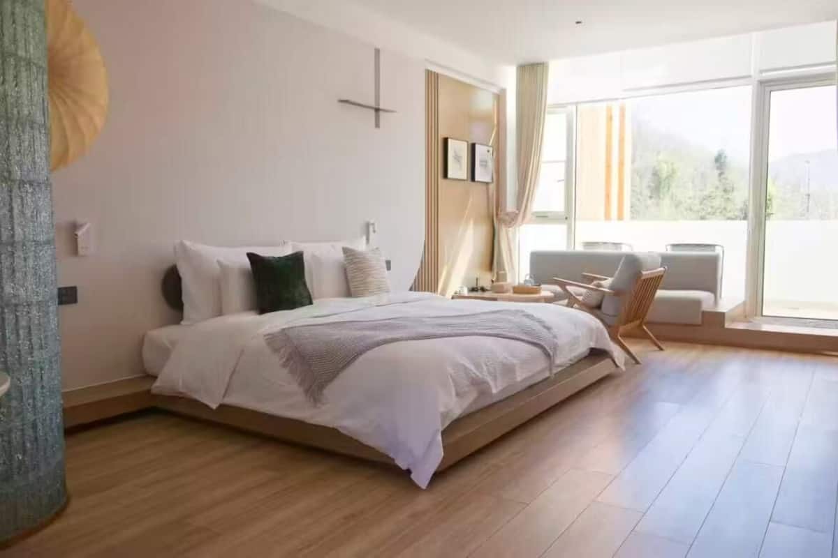 ห้องเอลีทดับเบิล, วิวสวน | เครื่องนอนระดับพรีเมียม, ผ้านวมขนเป็ด, โต๊ะทำงาน