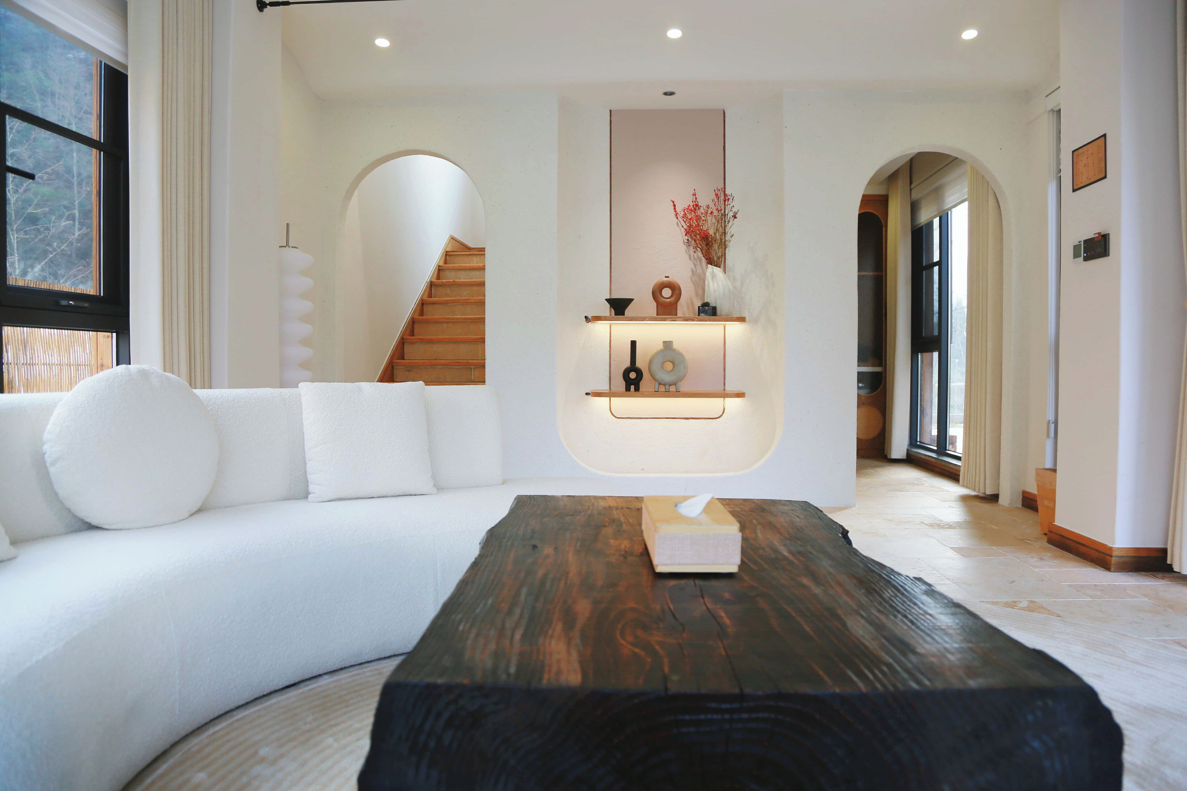 Hochwertige Bettwaren, Daunenbettdecken, Schreibtisch