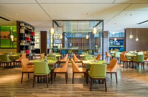 Dining - Hampton by Hilton Hangzhou Binjiang (Hangzhou)