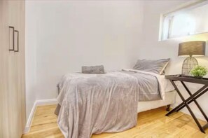3 chambres, fer et planche à repasser, Wi-Fi, literie fournie