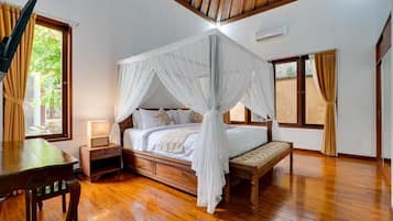 Villa, Terrasse, Gartenblick | Zimmersafe, kostenloses WLAN