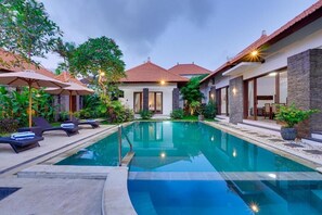 Villa, Terrasse, Gartenblick | Pool | Außenpool