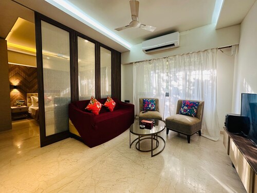 1BR Service Apartment B-804 BKC By Florastays