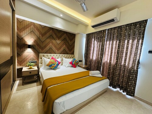 1BR Service Apartment B-804 BKC By Florastays