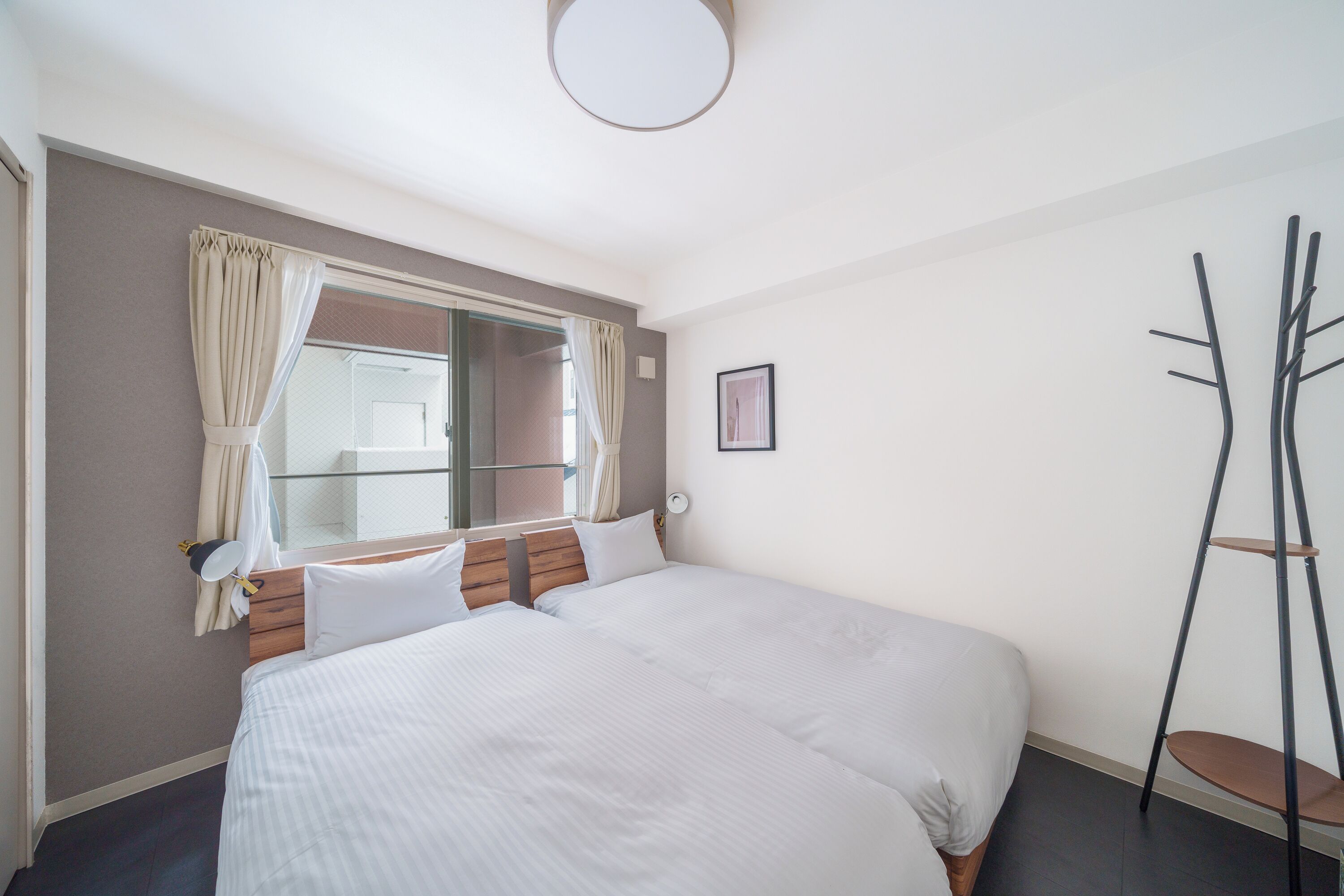 Iron/ironing board, free WiFi