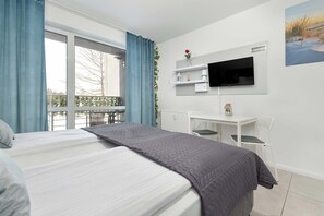 Bügeleisen/Bügelbrett, Reisekinderbett, WLAN, Bettwäsche