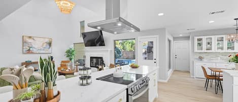 Hus (Multiple Bedrooms) | Interiör