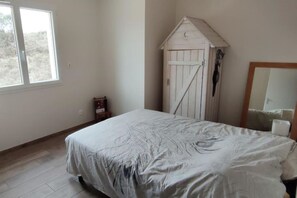 免费 WiFi、床单