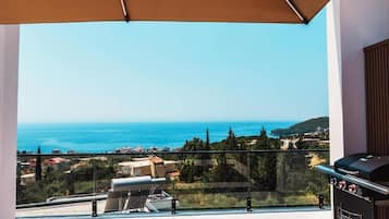 Family Apartment, 2 Bedrooms | Balcony view