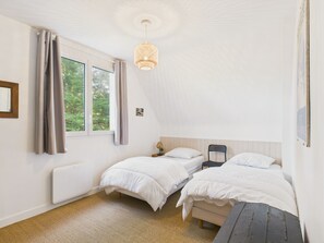 4 chambres, fer et planche à repasser, Wi-Fi gratuit
