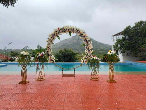 Lake view Resort Homestay