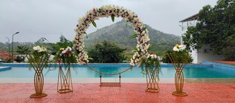 Lake view Resort Homestay