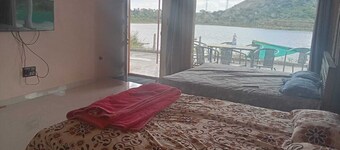 Lake view Resort Homestay