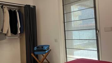 1 camera, ferro/asse da stiro, accesso a Internet, lenzuola