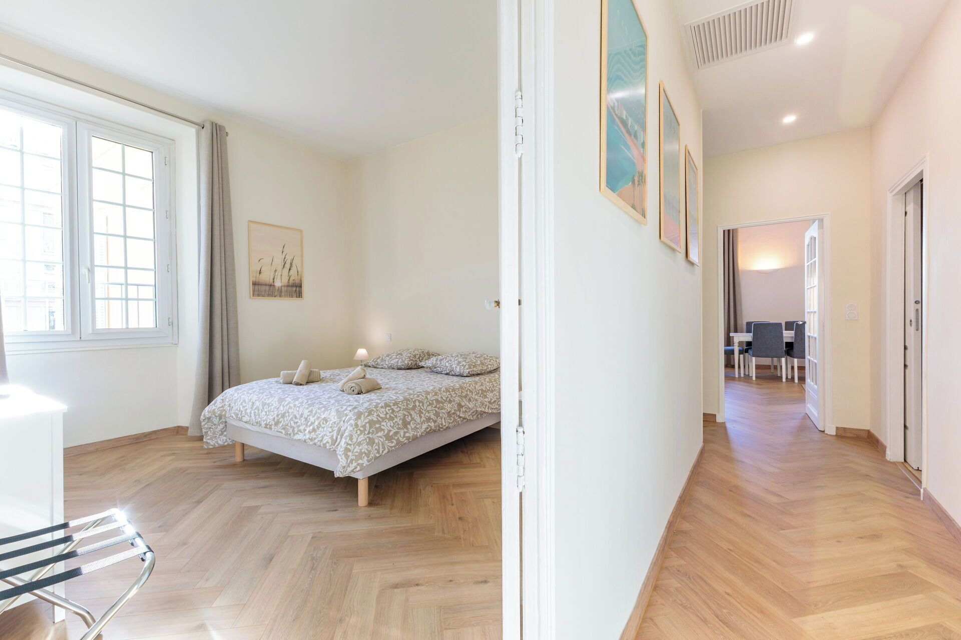 4 bedrooms, iron/ironing board, travel crib, free WiFi