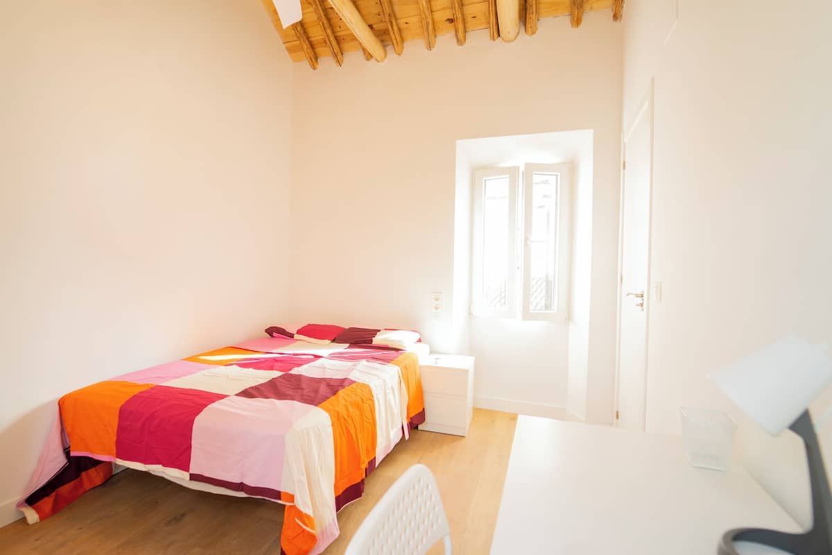 Deluxe Double Room | Desk, iron/ironing board, free WiFi