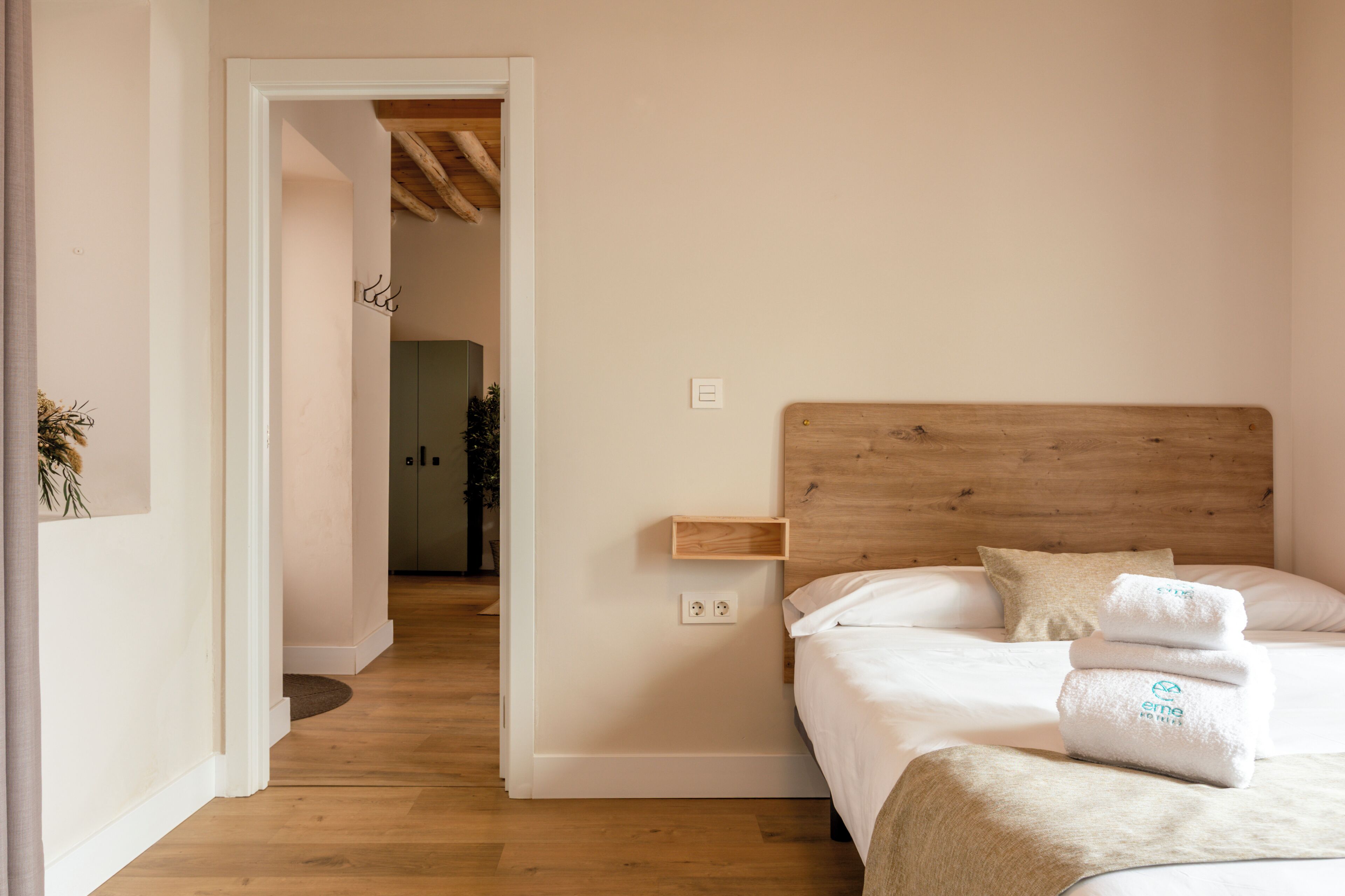 Comfort-Doppelzimmer | Schreibtisch, schallisolierte Zimmer, kostenloses WLAN, Bettwäsche