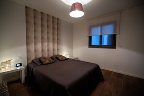 1 bedroom, iron/ironing board, bed sheets - Charming T2 apartment in swimming pool residence, 2 steps from the port (Porto-Vecchio)