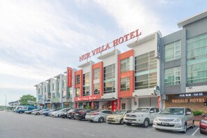 Exterior - Capital O 91277 Nur Villa Hotel (Melaka City)