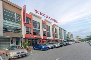 Exterior - Capital O 91277 Nur Villa Hotel (Melaka City)
