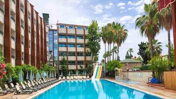 Seasonal outdoor pool