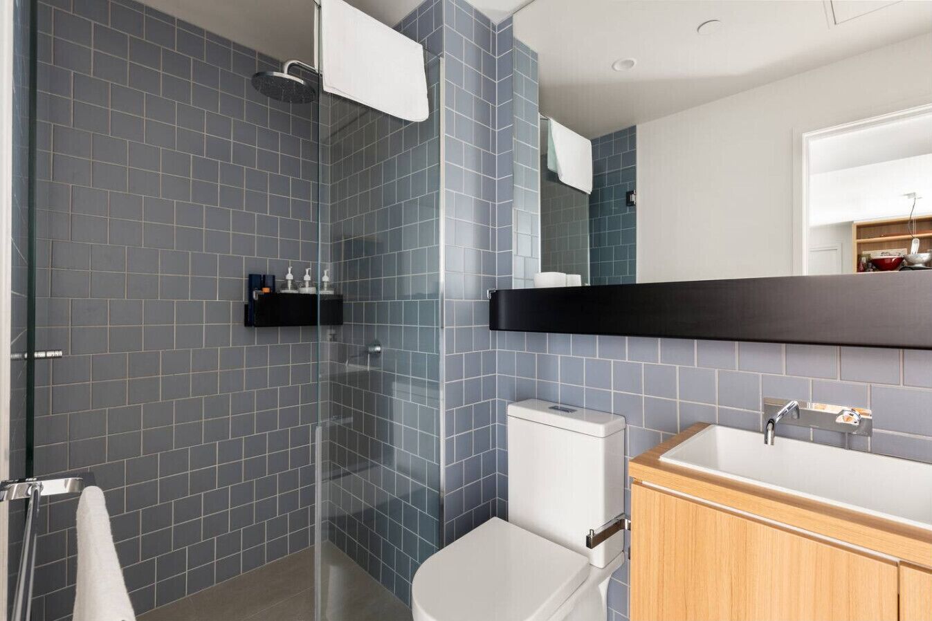 Hårføner og håndklær