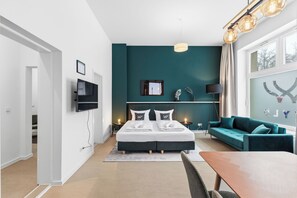 2 bedrooms, free WiFi, bed sheets - VYLD Vault Berlin | near Spree, Spacious & Quiet (Berlin)
