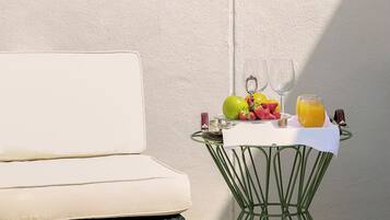 Habitación Deluxe con 1 cama doble o 2 individuales, patio | Terraza o patio