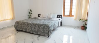 near beach 8 rooms  place where peace, quiet & calmness meet