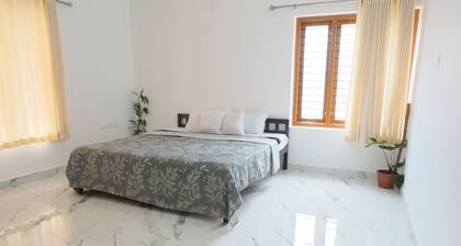 near beach 8 rooms place where peace, quiet & calmness meet