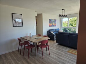 Interior - Cosy apartment near Sceneo and Auchan (Longuenesse)