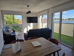 Living area - Cosy apartment near Sceneo and Auchan (Longuenesse)