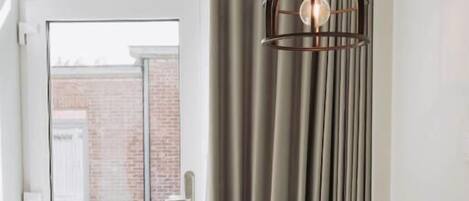 Double Room, Non Smoking, Garden View | Dining