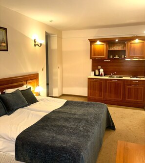 WiFi, bed sheets - Mountain-view Studio 300m from the Gondola lift in Bansko (Bansko)