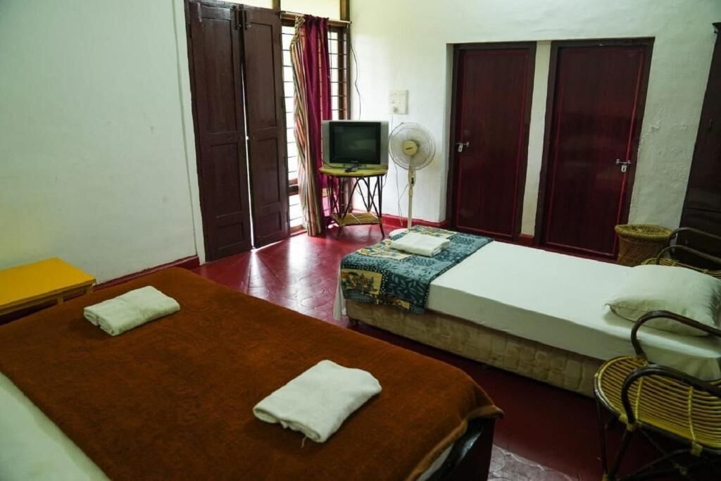 Habitación familiar, balcón, vistas al jardín | Wifi gratis