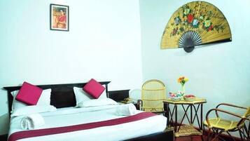 Classic Double Room, Garden View | Free WiFi