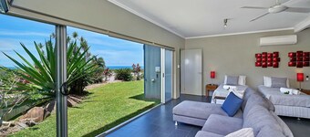 Bedrock Palm Cove I Private Pool I Sea Views I Family Retreat