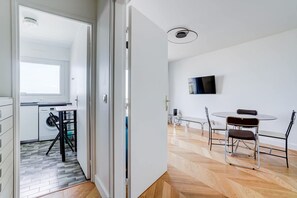 Interior - Montparnasse View / Nice 1 bedroom in Montparnasse (Paris)