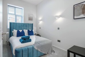 1 soverom, skrivebord, strykejern/-brett og wi-fi (inkludert)